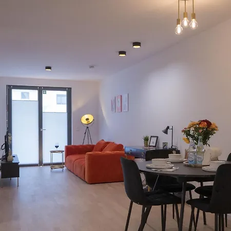 Luxusapartment Golden Garden סינדלפינגן